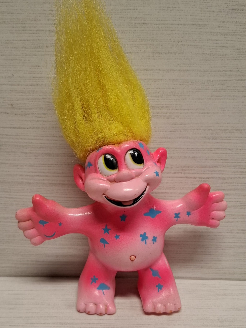 Trendmasters Inc. Trolls Troll Pink Doll Figure with Yellow Hair,working sound